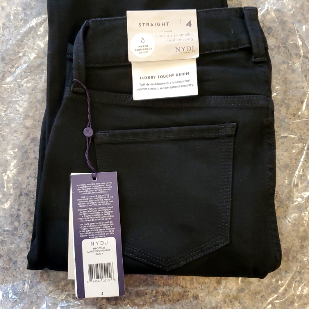 NYDJ NWT Marilyn Straight Black Jeans Size 4